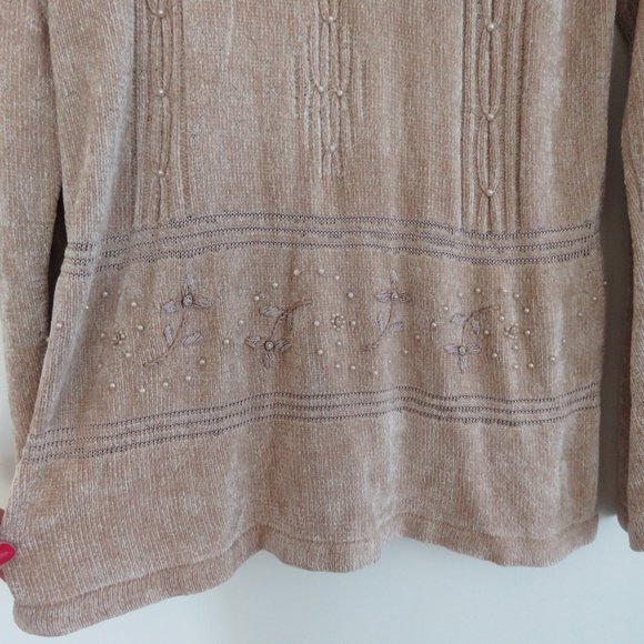 VINTAGE 90s Chenille Beige Tan Embroidered Cable Knit Crew Neck Tunic Sweater - Picture 3 of 15